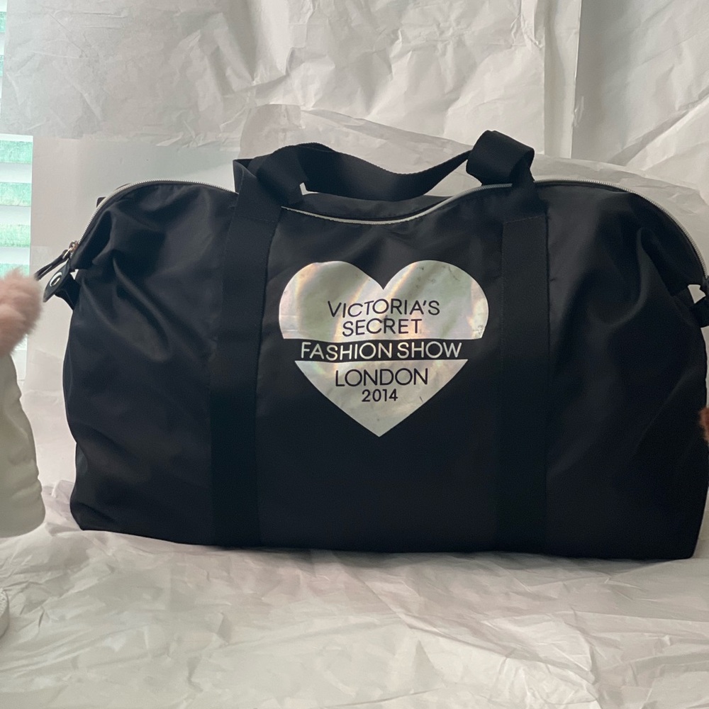 VINTAGE Victoria's Secret Vintage Fashion Show Bag